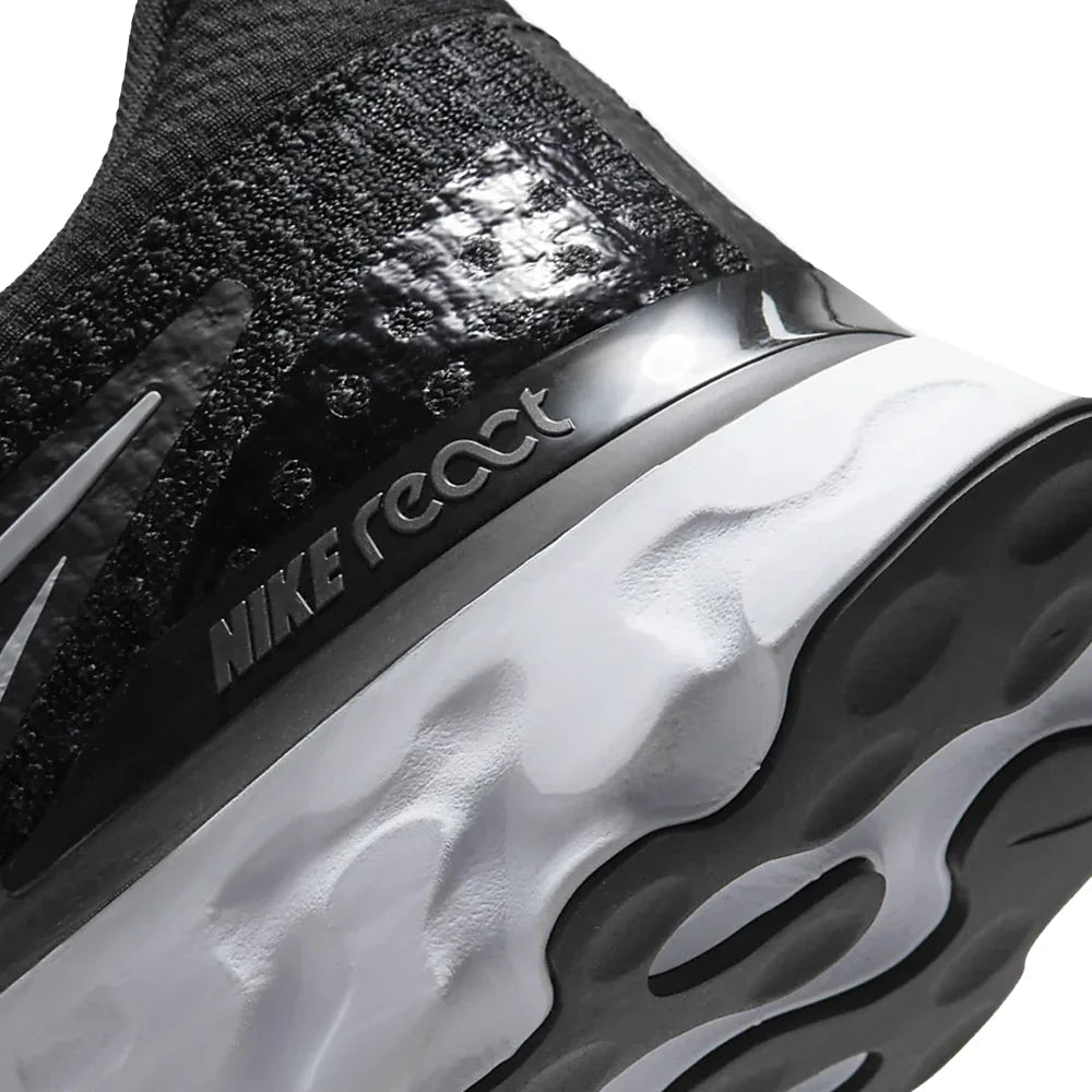 Basket NK React Infinity Run Flyknit 3 Blanc/Noir