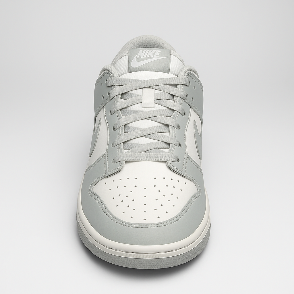 Baskets NK Dunk low– Blanc & Gris clair