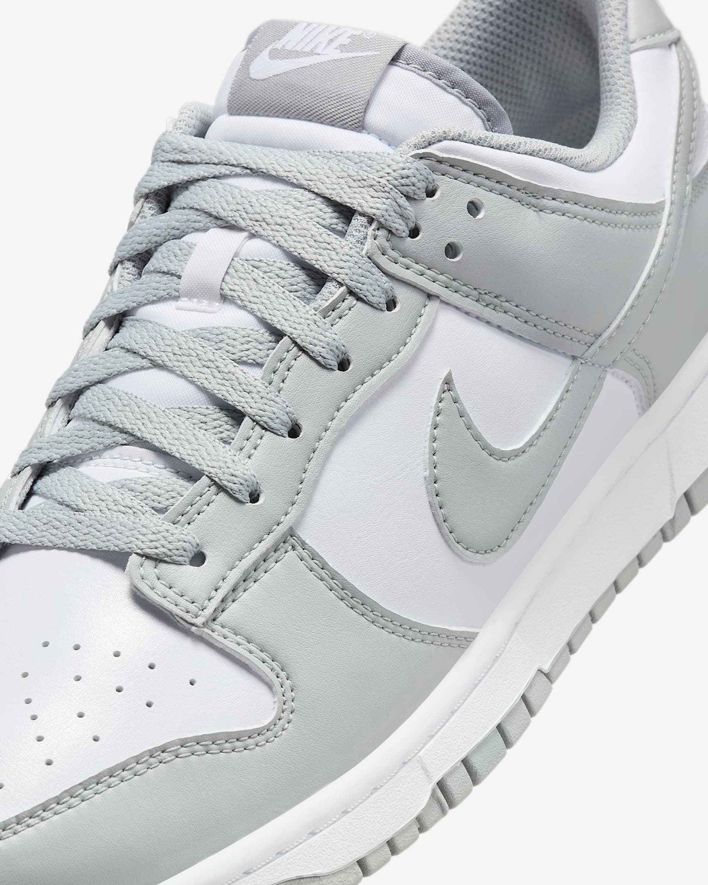 Baskets NK Dunk low– Blanc & Gris clair